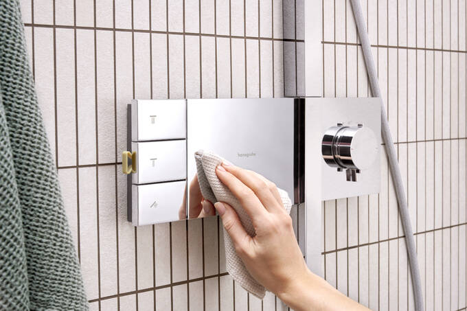 Душевая система с термостатом для душа, хром Hansgrohe Raindance Alive Q Showerpipe 210/340 24591000 в интернет-магазине Sumom.kz