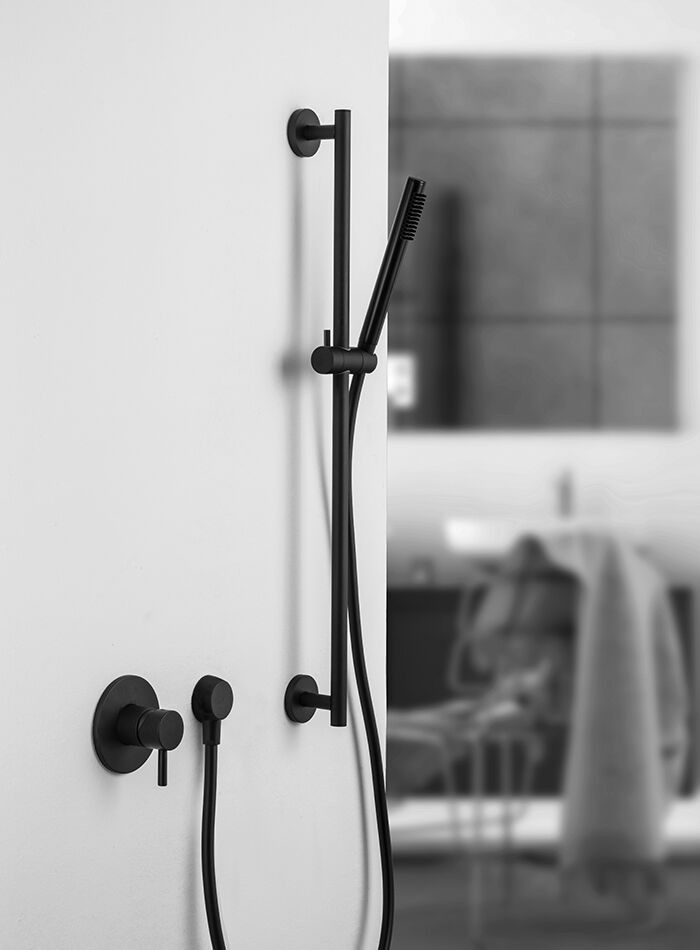 Смеситель Paffoni Light LIG011NO для душа, черный большой выбор под ваш дизайн!