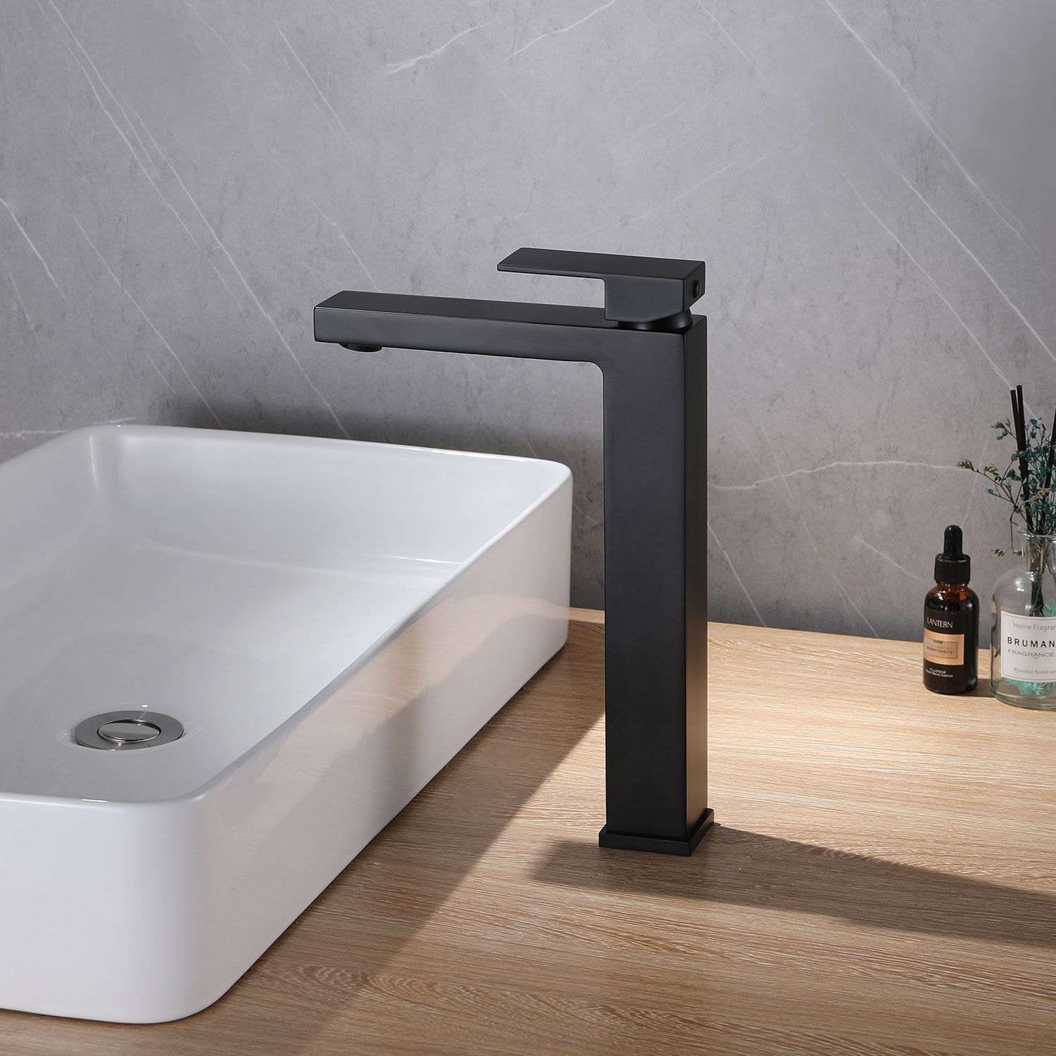 Смеситель ABBER Daheim AF8211B для раковины, черный матовый с гарантией и доставкой по всему Казахстану Смеситель ABBER Daheim AF8211B для раковины, черный матовый большой выбор под ваш дизайн!