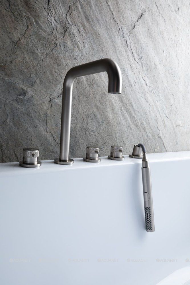 5.31007-BN PRIORITY Cмеситель на борт ванны, излив 190мм, Kerox, скрыт.часть, браш.никель большой выбор под ваш дизайн!