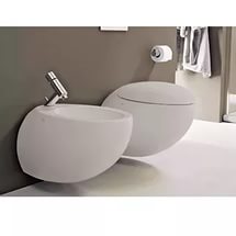 Сиденье для унитаза Laufen Alessi One 8929710000001 в интернет-магазине Sumom.kz Сиденье для унитаза Laufen Alessi One 8929710000001 в интернет-магазине Sumom.kz