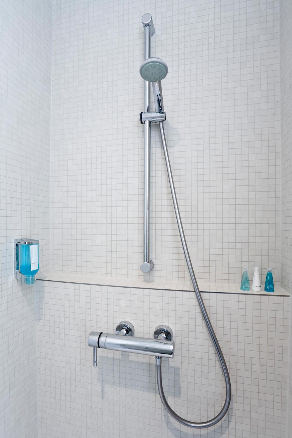 Смеситель для душа Grohe Essence 33636000 большой выбор под ваш дизайн!