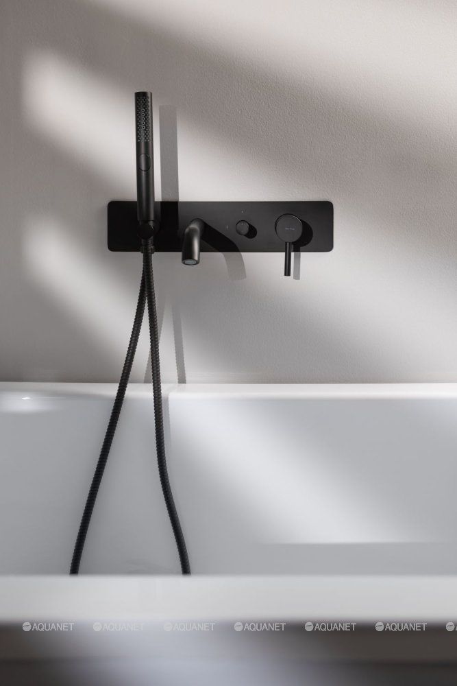 5.31006-31 PRIORITY Cмеситель для ванны встр., излив 205мм, Kerox, Easy box, черн.мат большой выбор под ваш дизайн!