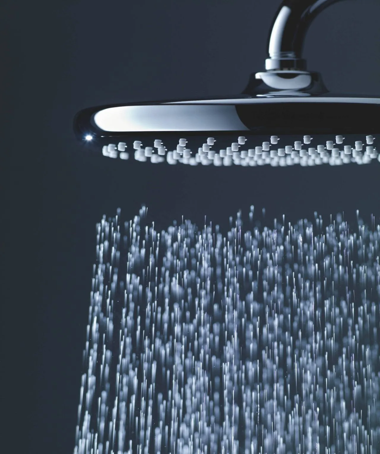 Душевая система Grohe Tempesta: смеситель для ванны, верхний душ и лейка для душа 29079001+26668+26406001 в интернет-магазине Sumom.kz